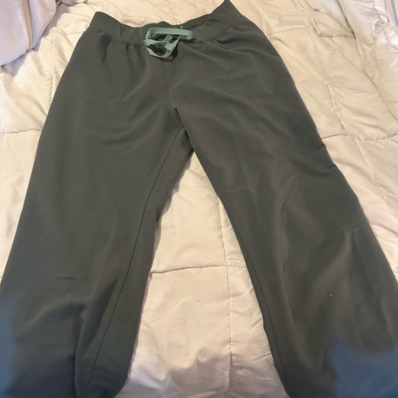 Figs Scrub Set - Picture 4 of 4